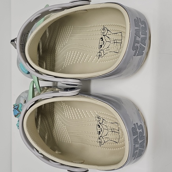 Crocs Star Wars Grogu Classic Clog, Mens Size 7 Womens Size 9, Almost New - Picture 9 of 13